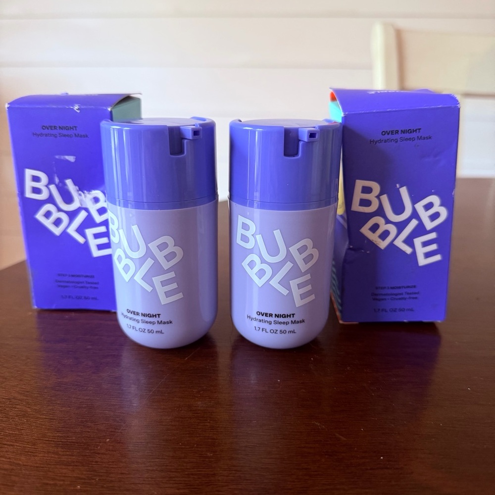 Bubble Skincare Over Night
Hydrating Sleep Mask 1.7 FI Oz Lot Of 2 NEW!